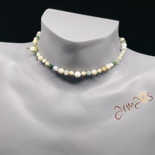 Edelstein Collier Edelweiss, handgeknüpft, gehäkelter Verschluss